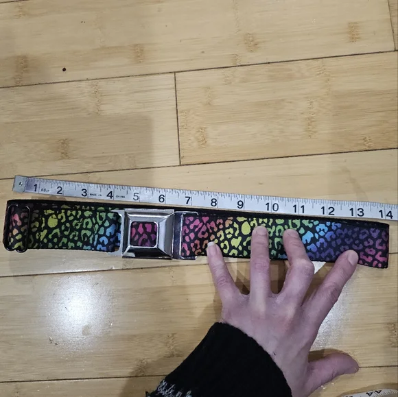 Vintage Y2K Hot Topic Punk Rainbow Pride Animal Print Seatbelt Buckle Belt OS - Picture 13 of 14